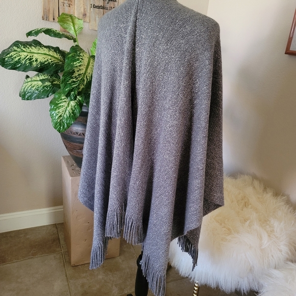 Shimmery Wrap - Picture 6 of 10